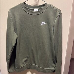 Nike Women’s Green Crewneck